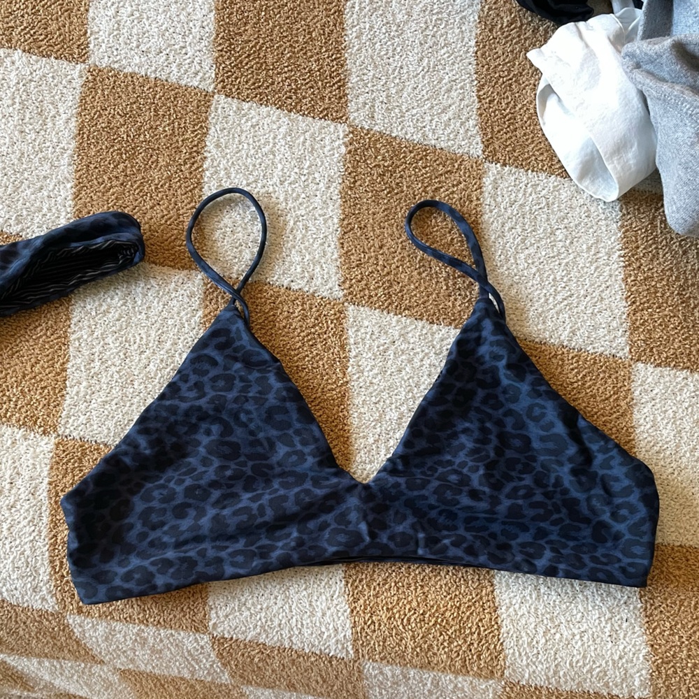Acacia Swimwear Napali top size L Blue Amur